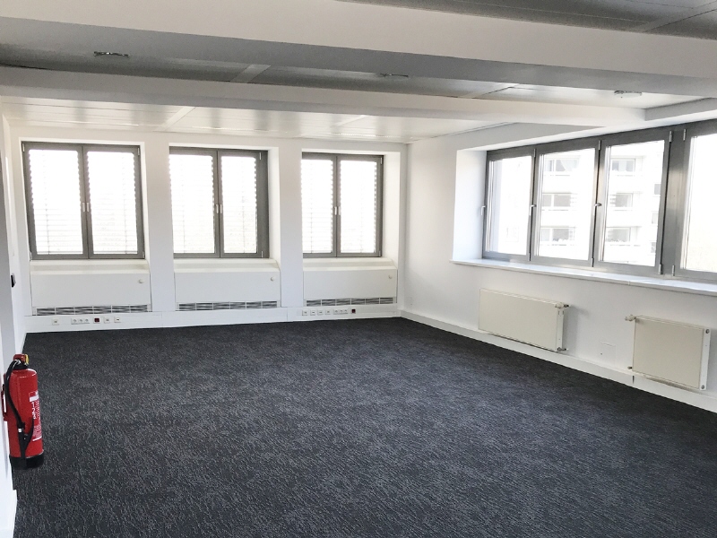 Eckbüro