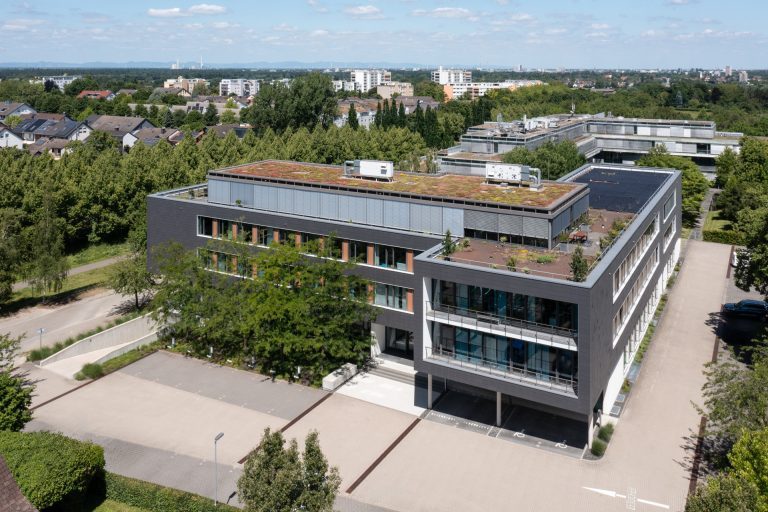 All-inclusive-Büro auf höchstem Niveau nach dem Motto: Ankommen, wo andere ankommen wollen