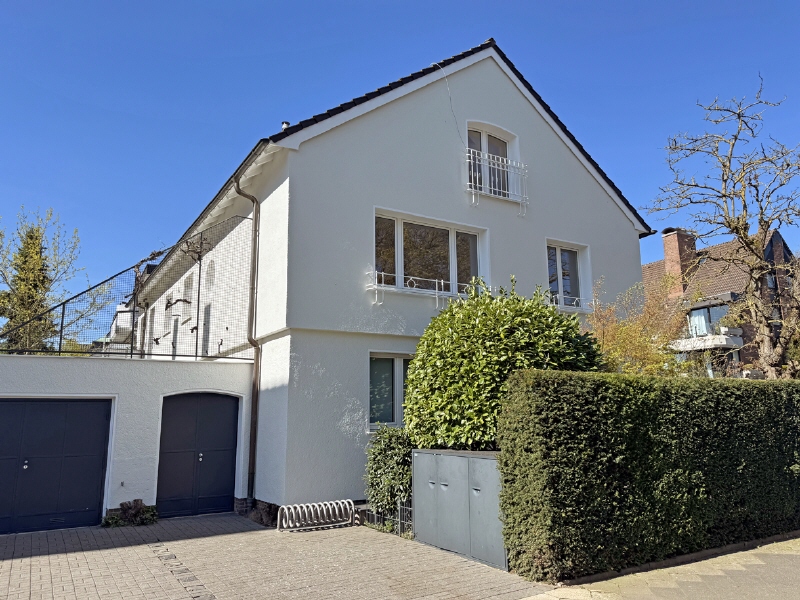 Immobilienfoto 2: Großzügiges Stadthaus mit vielseitigen Nutzungsmöglichkeiten in exklusiver Wohnlage, Zweifamilienhaus